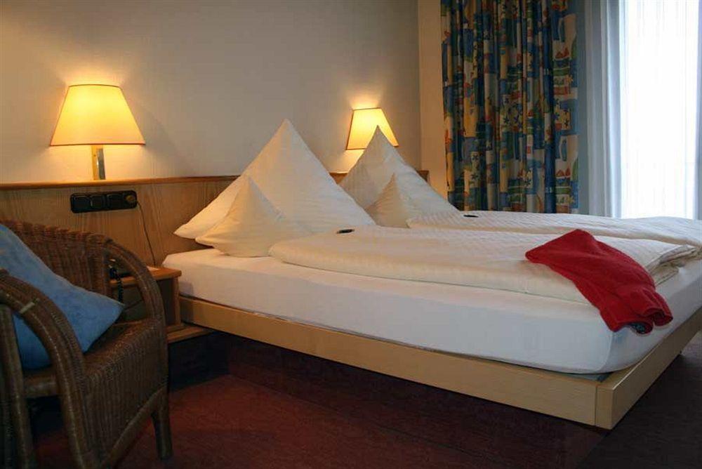 Stadt-Gut-Hotel Filderhotel Ostfildern Exteriör bild